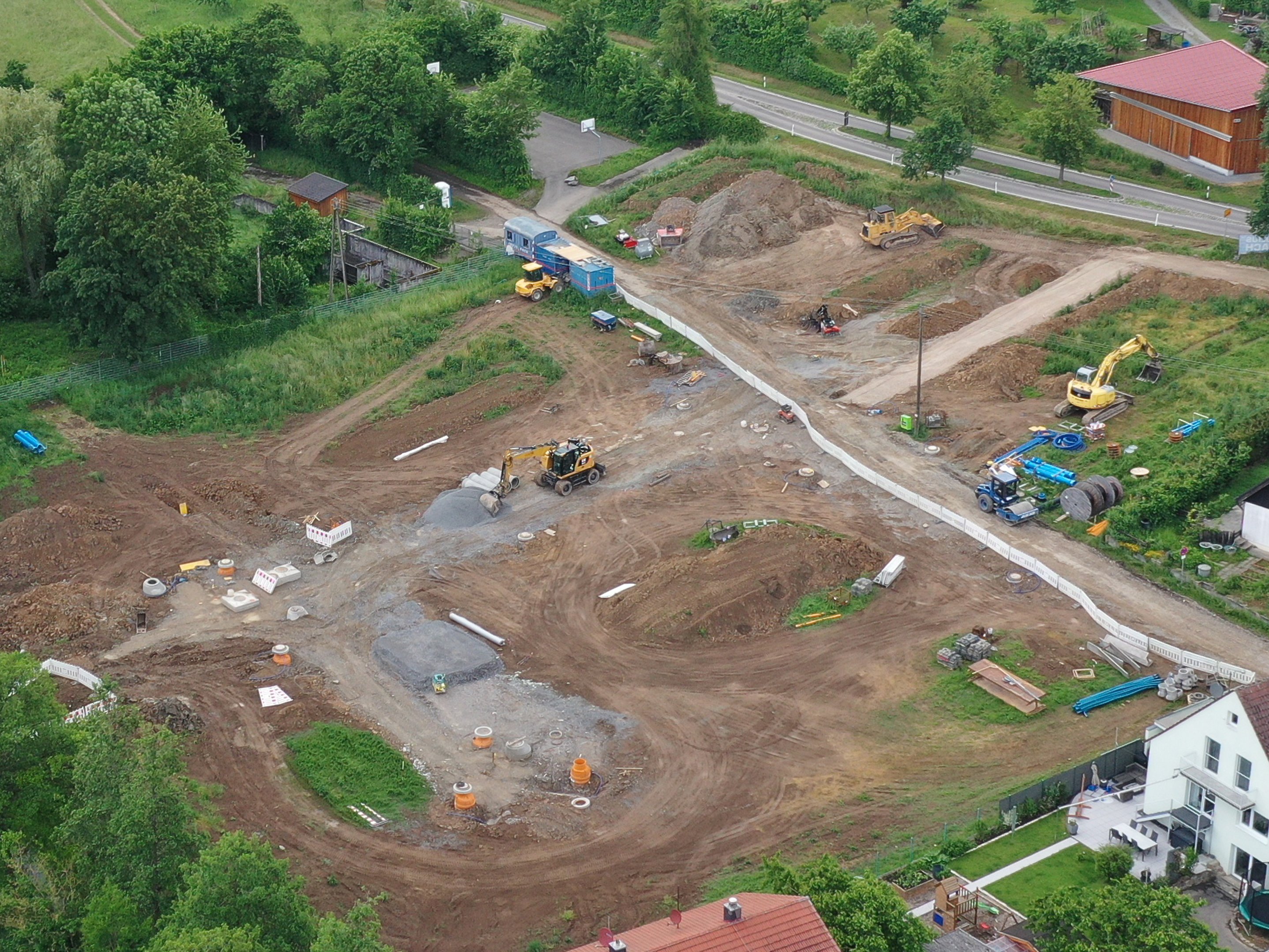 Luftbild der Baustelle Erschließung des Neubaugebietes